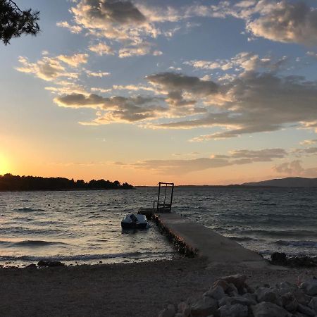 Mobile Home Tomic Tisno Εξωτερικό φωτογραφία